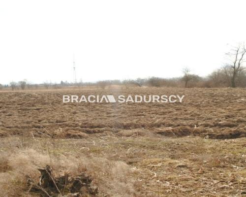 ZDJĘCIA W OGŁOSZENIU NALEŻĄ DO WŁAŚCICIELA OFERTY  
  
IGOŁOMSKA / rejon ulicy Waligórskiego /.   
 
Oferujemy do sprzedaży nie