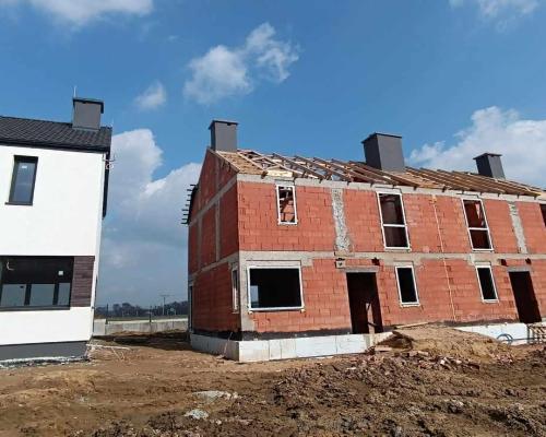 BLIŹNIAK w dobrej lokalizacji! Okazja!