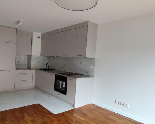 Gotowa kawalerka z możliwością wydzielenia sypialni