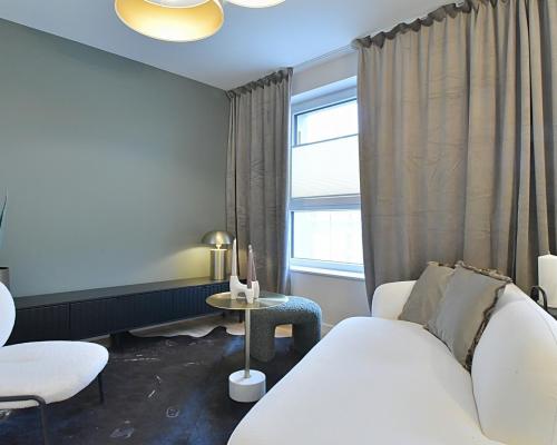 Pachnące nowością 2 pokoje z balkonem, ciche