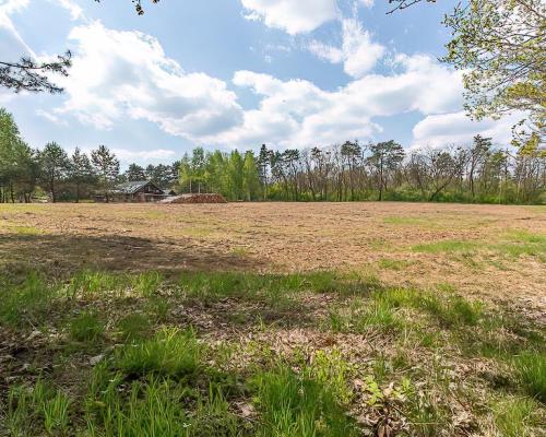 Wyjątkowy teren przy lesie. Idealne pod Twój dom.