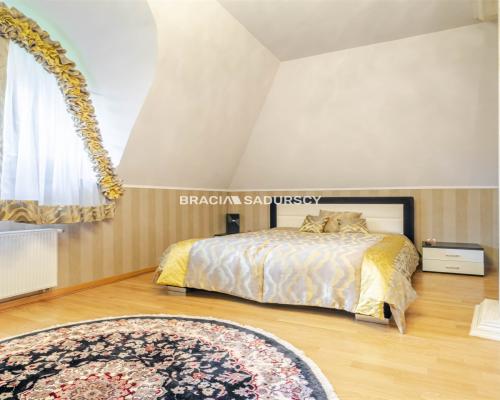 DOM MYŚLENICE WYSOKI STANDRAD DUŻA DZIAŁKA 1950M2