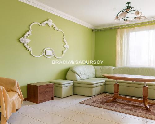 SWOSZOWICE, DOM W ZABUDOWIE BLIŹNIACZEJ, 3 POK