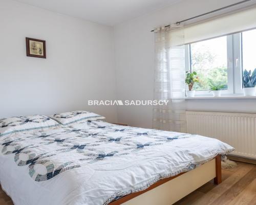 UROKLIWY DOM W BARDZO DOBREJ LOKALIZACJI