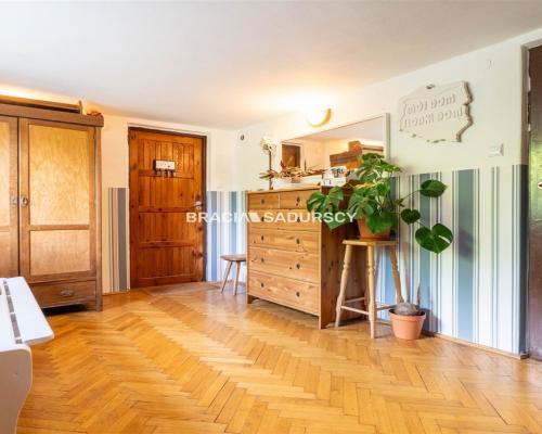 Dom z atrakcyjną działką, Karniowice