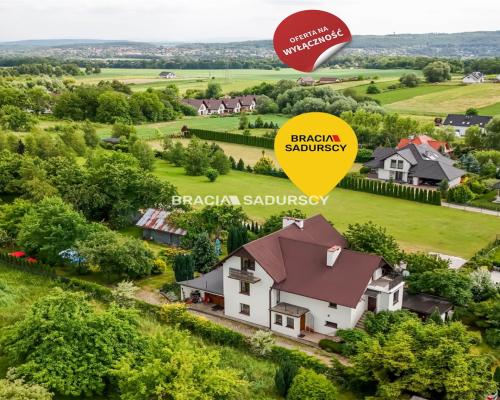 Dom z atrakcyjną działką, Karniowice