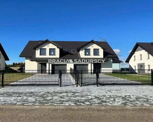 Nowoczesne domy w zabudowie bliźniaczej z garażem!