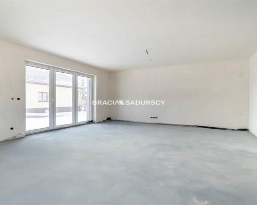 Dom blisko Krakowa – PKP, 25 min do centrum, garaż