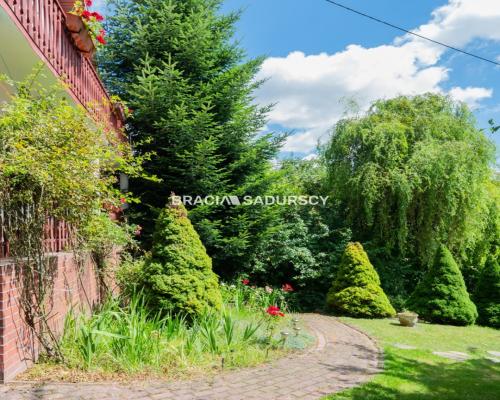 Dom + Agroturystyka / Dolinki Krakowskie