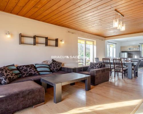 Dom o dużym potencjale / 7 pok / 10 ar