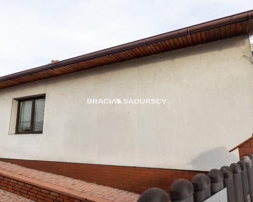 Centrum Iwanowic Włościańskich, Dom lub lokal