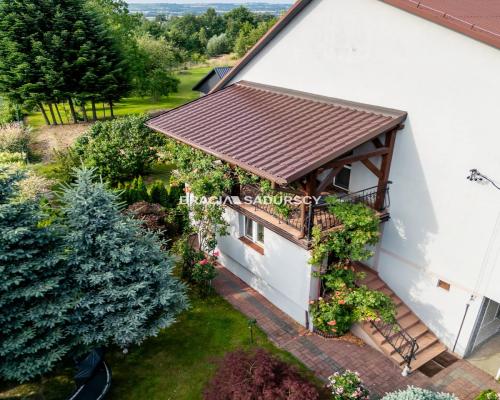 Funkcjonalny dom z lat 80-siątych