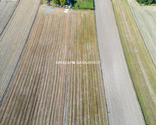 Dom na wsi, duża działka 30 km od Krakowa