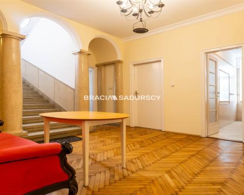 Wyjątkowa willa w Krakowie dostępna w nowej cenie