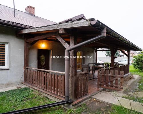 Dom na wsi, działka 8 ar, duży garaż