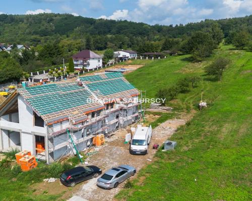 Nowoczesny dom w Morawicy