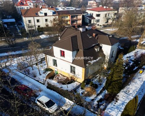 270 m w prestiżowej dzielnicy. Dom + lok. usługowe