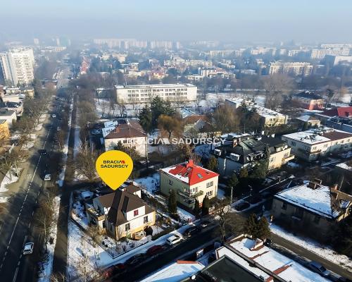 270 m w prestiżowej dzielnicy. Dom + lok. usługowe