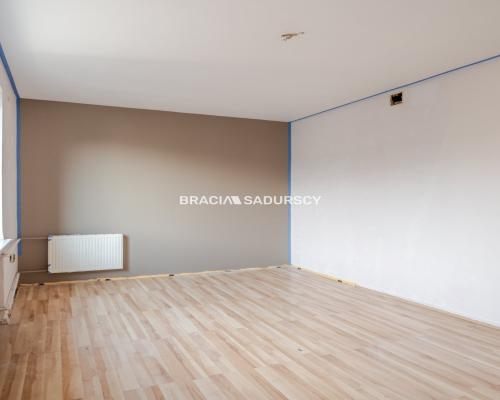 Rząska dom 250 m2 działka 6 arów ocieplony