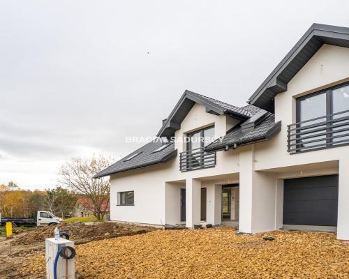 Dom w zabudowie bliźniaczej, Koźmice Wielkie