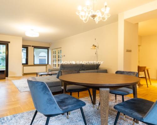 Na wynajem rezydencja, Wola Justowska/wysoki stand