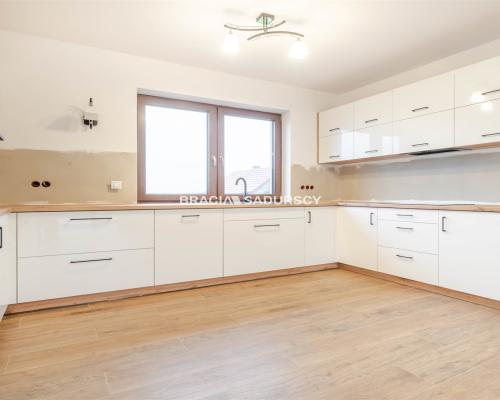 Nowy dom 6pokoi 160m2 działka 7arów Wieliczka