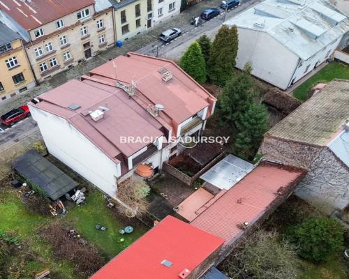 dwa budynki w Centrum Krakowa.