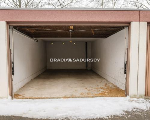 Garaż murowany na sprzedaż – ul. Grenadierów