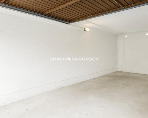 Garaż murowany na sprzedaż – ul. Grenadierów