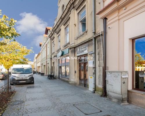 Kamienica w centrum Bochnii z ogrodem i parkingiem