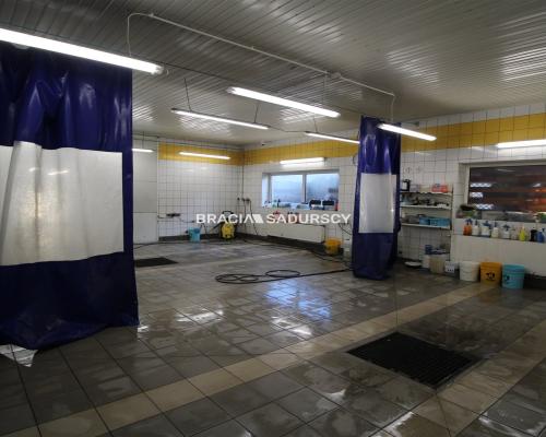 Budynek usługowy z zapleczem biurowym! Nowa Huta