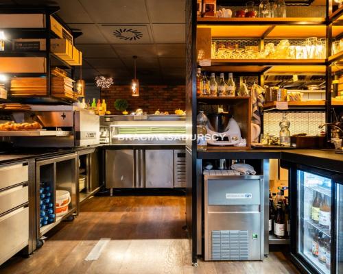 Dochodowa restauracja do odstąpienia