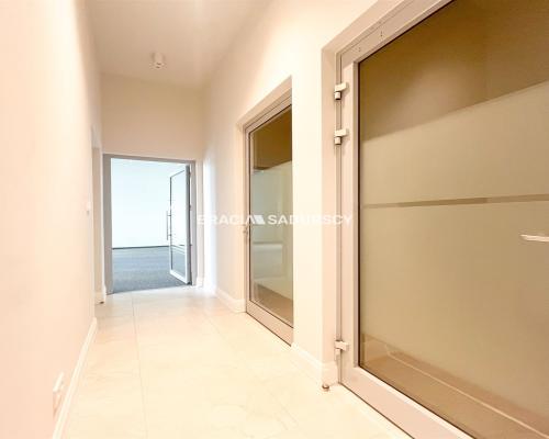 Lokal usługowy w sercu Krakowa – Karmelicka