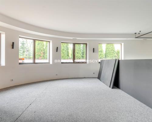 lokal handlowo-usługowy lub biurowy 100m2 Olsza