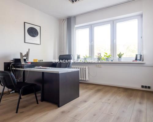 Bronowice, 217m2 biur + parking