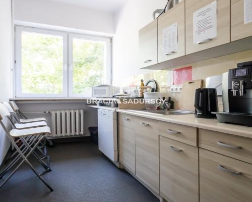 Bronowice, 217m2 biur + parking