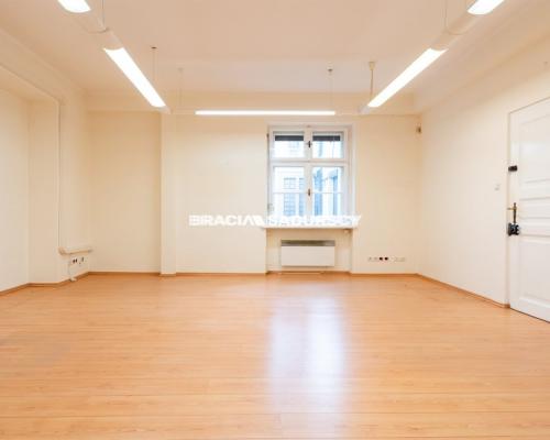 Lokal - ul. Floriańska - w oficynie kamienicy