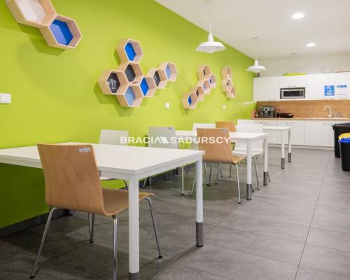 Lokal biurowo-magazynowy, 299m2, winda, dwa piętra