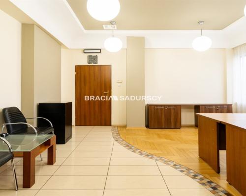 Biuro na wynajem/ 68m2