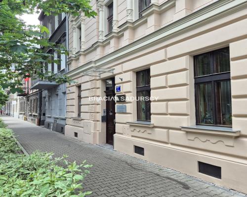 Lokal usługowy na parterze  - Dębniki