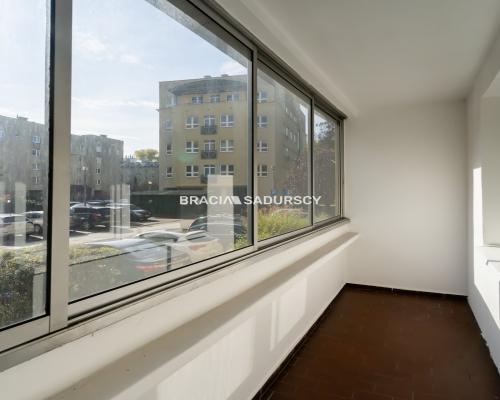 lokal na biuro, 64m2 na parterze,parking+tramwaj