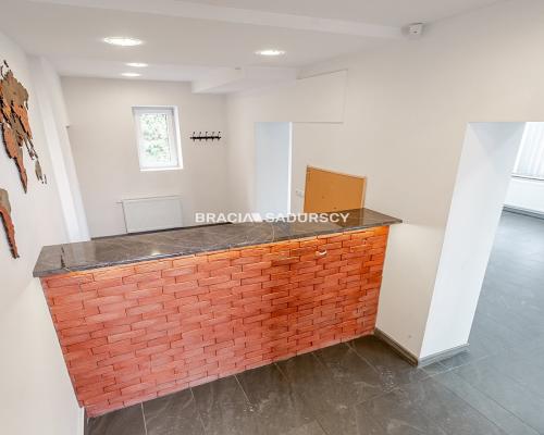 Przestronny lokal usługowy 270 m² – Zakopiańska