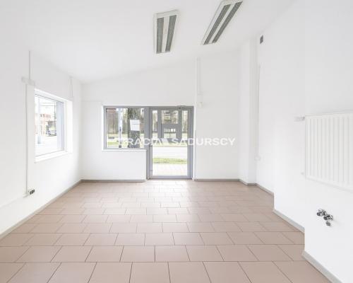 Widoczny lokal usługowy - 10m2 - obok Carrefour