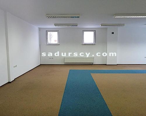 Budynek usługowo-biurowy 850m2 z własnym parkingiem w Górze Kalwarii.    
 
Duża powierzchnia biurowa z ewentualną powierzchnią