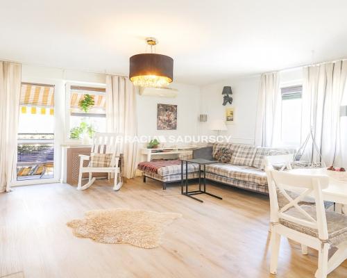 2-pok/bardzo przestronne/garderoba/garaz/piwnica