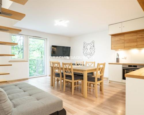 dwupoziomowe ok 80m2, Żabiniec