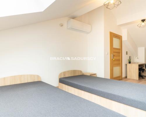 dwupoziomowe ok 80m2, Żabiniec