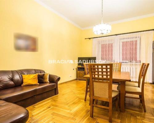 3 pok w samym centrum ul. Krowoderska