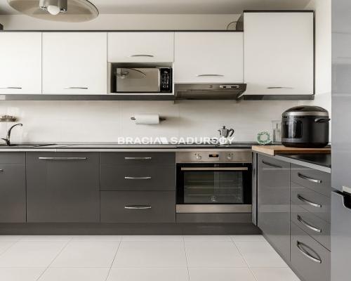 Dwupokojowe z osobną kuchnią. Ulica Felińskiego.