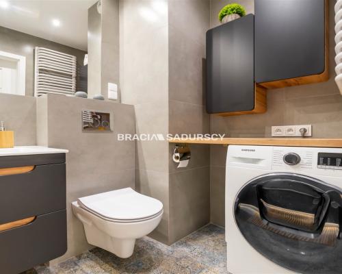 GUSTOWNE, Z DUŻYM BALKONEM W NOWYM BUDOWNICTWIE